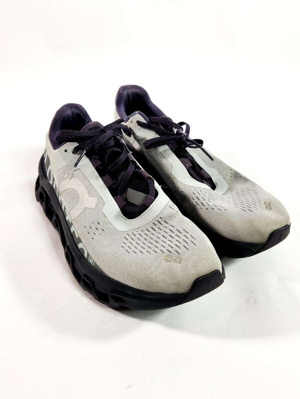On Cloud Running Shoes - Men's Size US 11 / EU 46